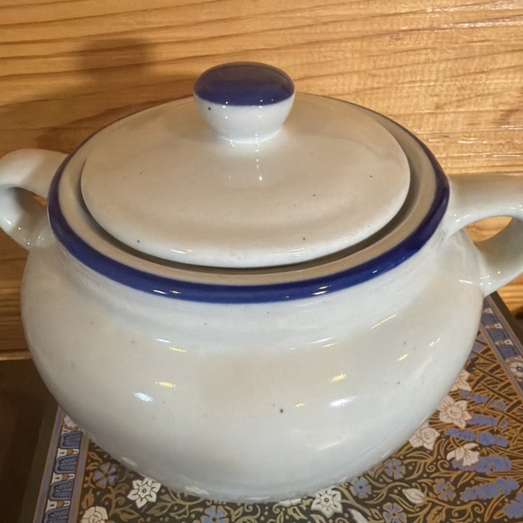 Vintage Bean Pot White With Blue Band - Picture 2 of 5